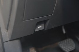 2016款海马福美来试驾实拍