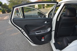 2016款海马福美来试驾实拍