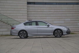 2016款广汽本田雅阁2.0L