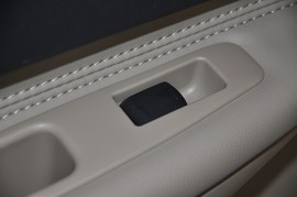 2011款日产逍客2.0XV龙
