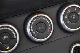 2011款日产逍客2.0XV龙