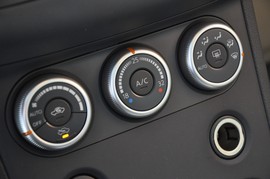 2011款日产逍客2.0XV龙