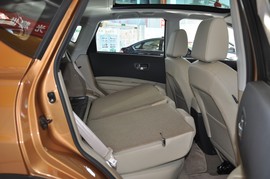2011款日产逍客2.0XV龙