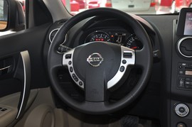 2011款日产逍客2.0XV龙