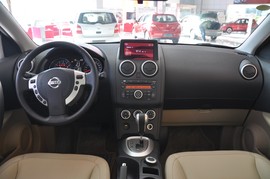 2011款日产逍客2.0XV龙