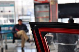 2011款北京现代瑞纳两厢1.4L自动豪华型