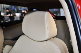 2011款北京现代瑞纳两厢1.4L自动豪华型