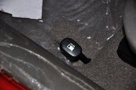 2011款北京现代瑞纳两厢1.4L自动豪华型