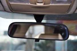 2011款北京现代瑞纳两厢1.4L自动豪华型