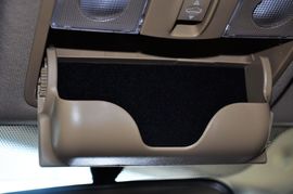 2011款北京现代瑞纳两厢1.4L自动豪华型