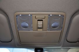 2011款北京现代瑞纳两厢1.4L自动豪华型