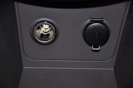 2011款北京现代瑞纳两厢1.4L自动豪华型