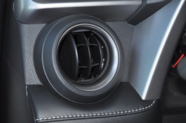 2016款一汽丰田RAV4荣放