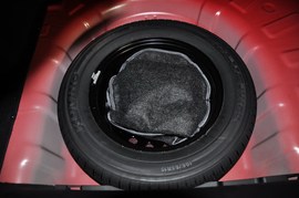 2010款北京现代悦动1.6L手动豪华型