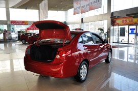 2010款北京现代悦动1.6L手动豪华型