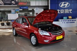 2010款北京现代悦动1.6L手动豪华型