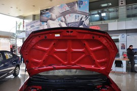 2010款北京现代悦动1.6L手动豪华型