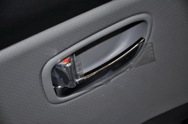 2010款北京现代悦动1.6L手动豪华型