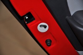 2010款北京现代悦动1.6L手动豪华型