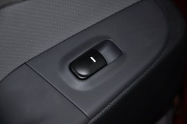 2010款北京现代悦动1.6L手动豪华型