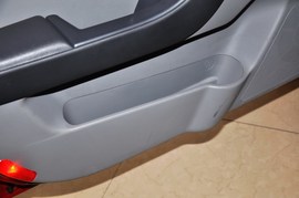 2010款北京现代悦动1.6L手动豪华型