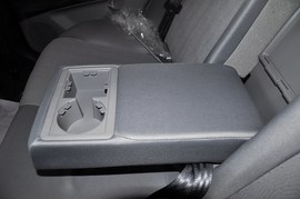 2010款北京现代悦动1.6L手动豪华型