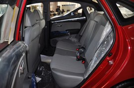 2010款北京现代悦动1.6L手动豪华型