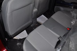 2010款北京现代悦动1.6L手动豪华型