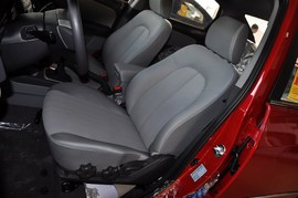2010款北京现代悦动1.6L手动豪华型