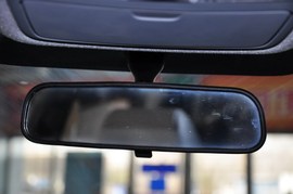 2010款北京现代悦动1.6L手动豪华型