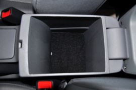 2010款北京现代悦动1.6L手动豪华型
