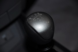 2010款北京现代悦动1.6L手动豪华型
