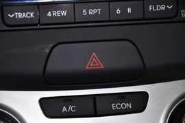 2010款北京现代悦动1.6L手动豪华型