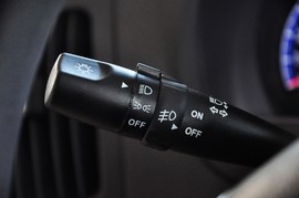 2010款北京现代悦动1.6L手动豪华型
