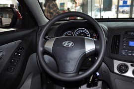 2010款北京现代悦动1.6L手动豪华型