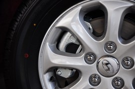 2010款北京现代悦动1.6L手动豪华型