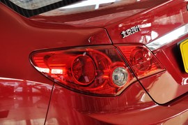 2010款北京现代悦动1.6L手动豪华型