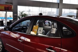 2010款北京现代悦动1.6L手动豪华型