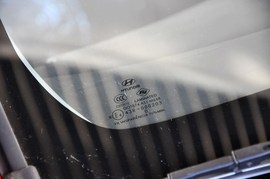 2010款北京现代悦动1.6L手动豪华型