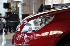 2010款北京现代悦动1.6L手动豪华型