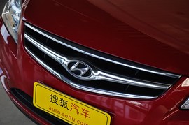2010款北京现代悦动1.6L手动豪华型