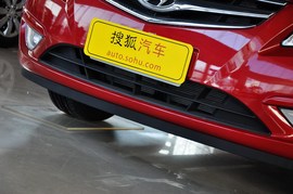 2010款北京现代悦动1.6L手动豪华型
