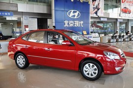 2010款北京现代悦动1.6L手动豪华型
