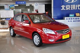 2010款北京现代悦动1.6L手动豪华型