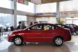 2010款北京现代悦动1.6L手动豪华型