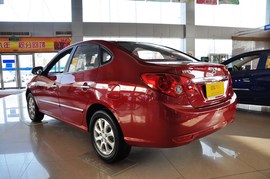 2010款北京现代悦动1.6L手动豪华型