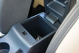 2017款海马福美来