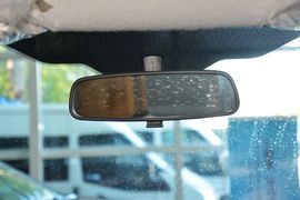 2017款福特新全顺2.0T汽油多功能商用车短轴低顶