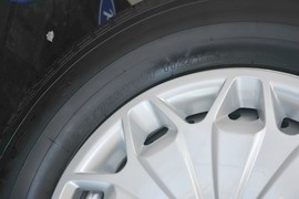 2017款福特新全顺2.0T汽油多功能商用车短轴低顶