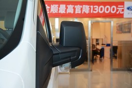 2017款福特新全顺2.0T汽油多功能商用车短轴低顶